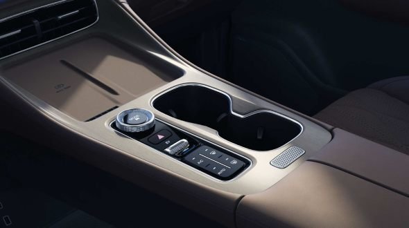 Chery TIGGO 8 PLUG-IN HYBRID Бездротова зарядка